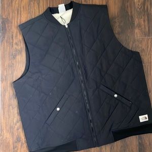 XXL North Face, Black, Quilted Vest with Sherpa Lining